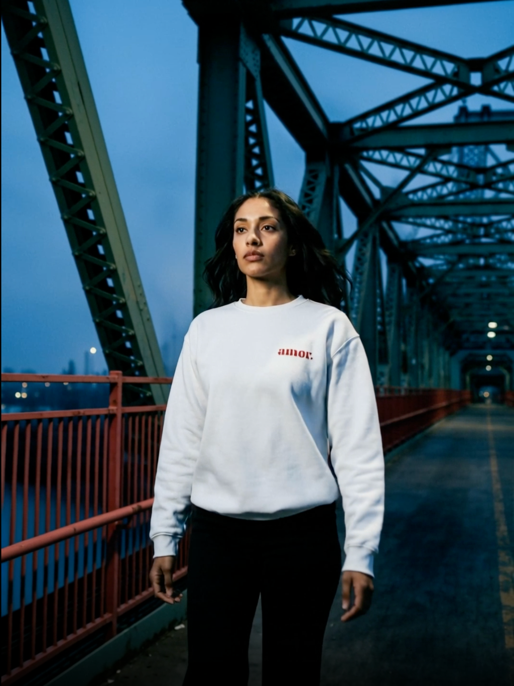 Amor – Crewneck Sweatshirt